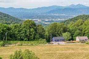 The Getaway Lodge in the Blue Ridge Mountains near Roanoke & Bedford